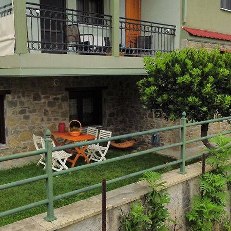Postmans Apartment Under Meteora Каламбака Екстер'єр фото
