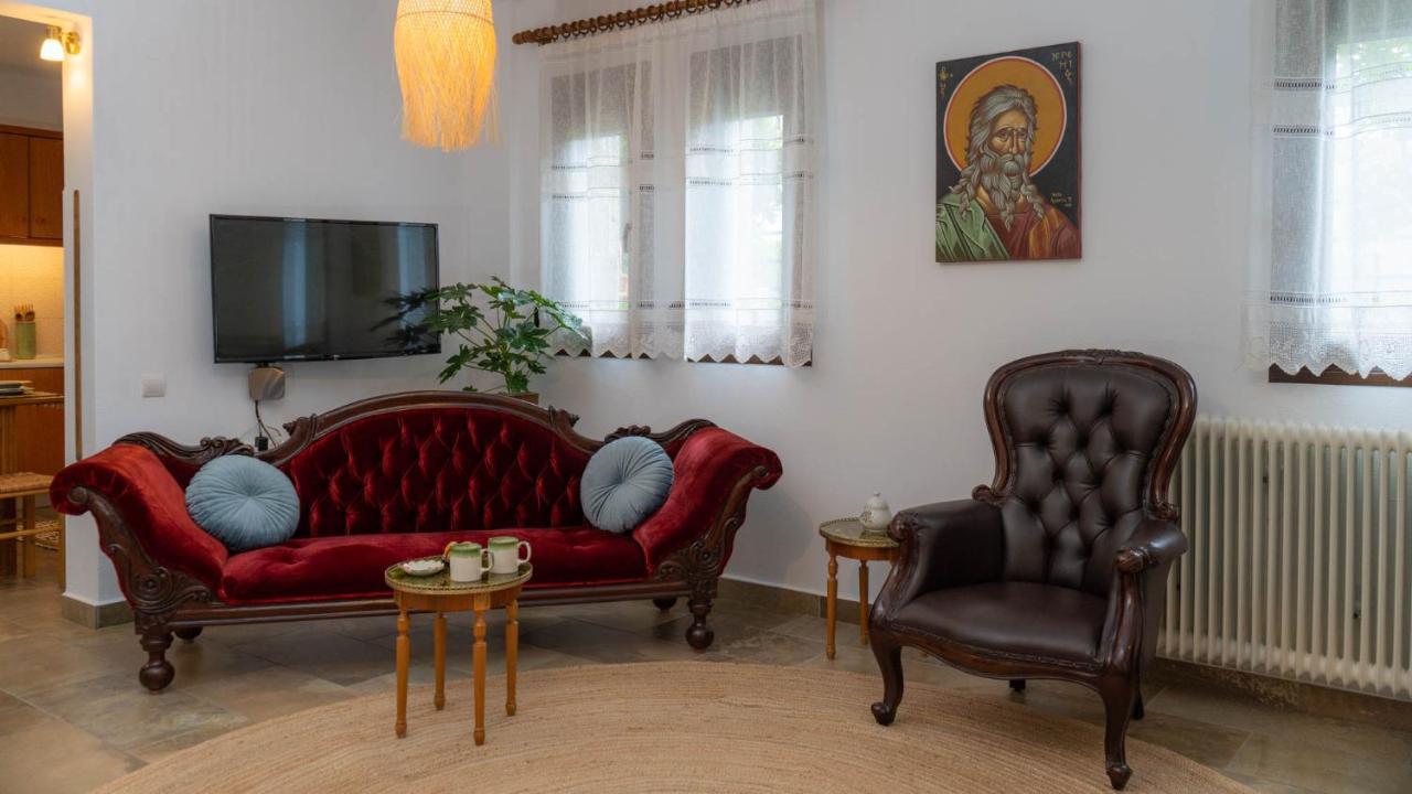 Postmans Apartment Under Meteora Каламбака Екстер'єр фото