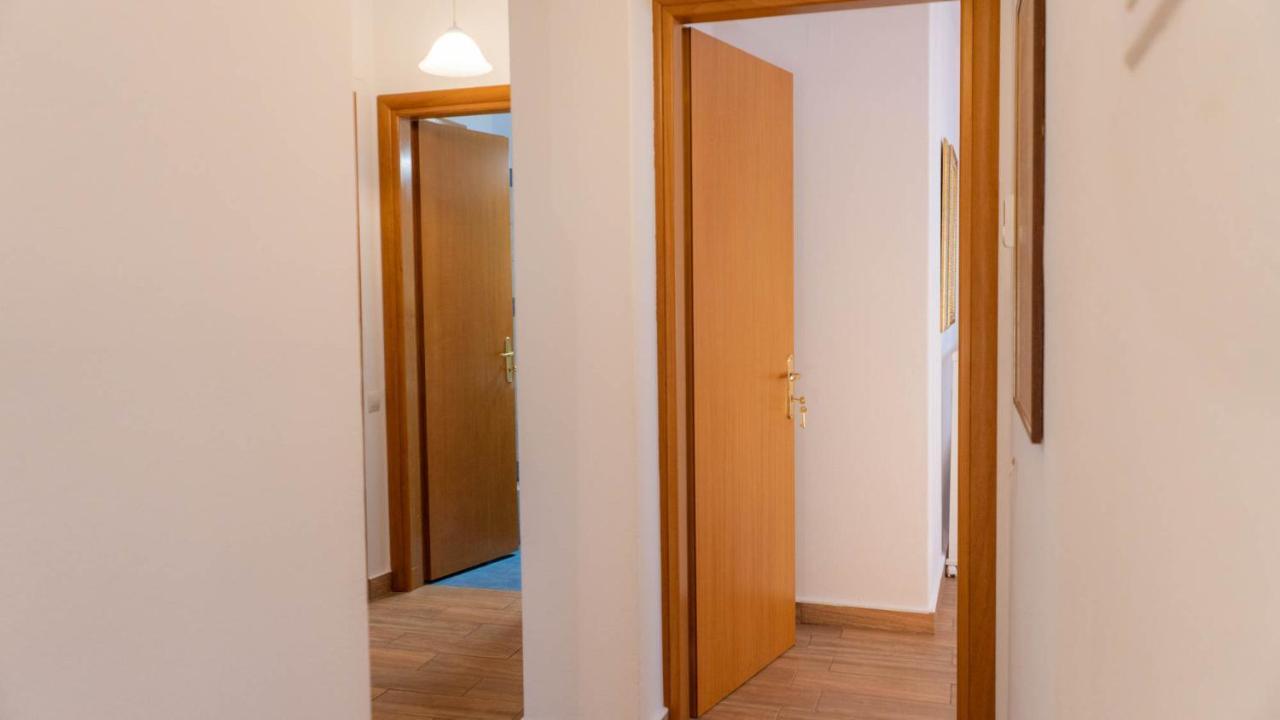 Postmans Apartment Under Meteora Каламбака Екстер'єр фото